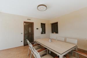 Фотография из галереи AIORA villas в Амолиани