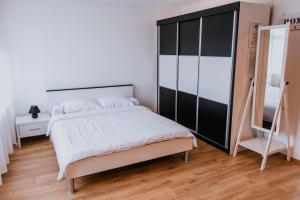 Voodi või voodid majutusasutuse Studio Apartment Dzungla toas