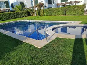 Bazén v ubytovaní Villa SA CALMA ESVENTADA - Relax y confort a sólo 5 minutos de la playa alebo v jeho blízkosti