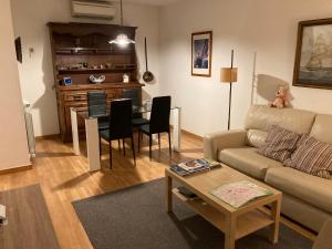 Kuchyňa alebo kuchynka v ubytovaní Apartaments Centre Figueres