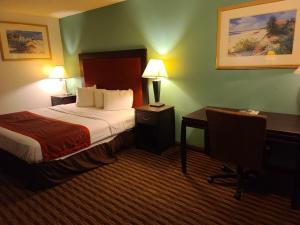 Gallery image of Budget host inn in Salina