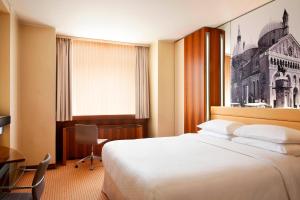 Gallery image of Four Points by Sheraton Padova in Padova