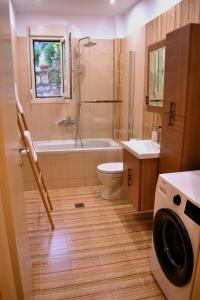 Kúpeľňa v ubytovaní Gallery Suites Parga