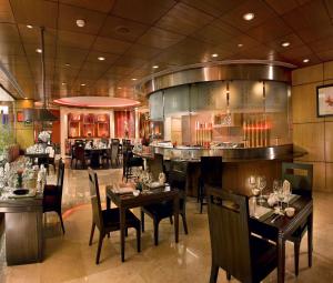 Restaurace v ubytování Radisson Blu MBD Hotel Noida