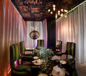 Posezení v ubytování Radisson Blu MBD Hotel Noida