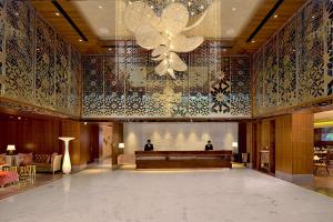 Vstupní hala nebo recepce v ubytování Radisson Gwalior + 37 fotografií