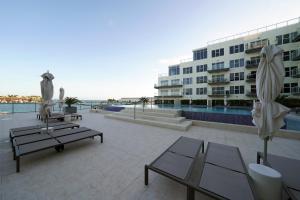 Afbeelding uit fotogalerij van Ocean View Condo overlooking the Caribbean Sea in Oranjestad