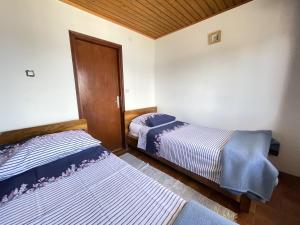 Легло или легла в стая в Seafront house Šolta