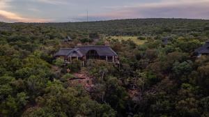 Gallery image of Makweti Safari Lodge in Welgevonden Game Reserve