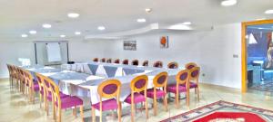Prestige Hotel & Spa的休息区