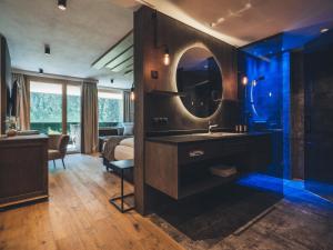 Фотография из галереи Hotel Tirolerhof 4 Sterne Superior в Туксе