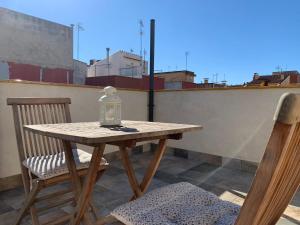 A balcony or terrace at Ca La Fustereta