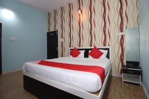 Gallery image of Super Capital O Hotel Paradise Residency in Rāmnagar