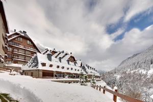Val de Ruda Luxe 66 by FeelFree Rentals v zimě