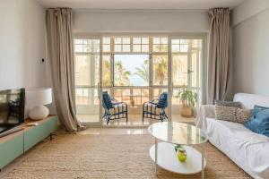 A seating area at Espectacular apartamento en Marina de sotogrande