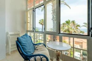 A balcony or terrace at Espectacular apartamento en Marina de sotogrande