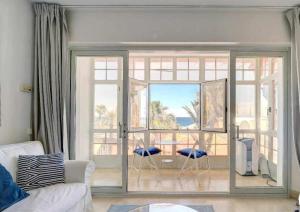 A seating area at Espectacular apartamento en Marina de sotogrande