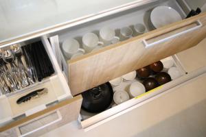 A kitchen or kitchenette at オザッキー大室高原4丁目