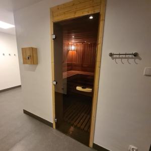 Ένα μπάνιο στο Apartament Czarna Góra BORMIO 2 +10 φωτογραφίες