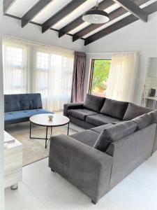 Afbeelding uit fotogalerij van 63 Cest Si Bon - Shelly Beach in Shelly Beach