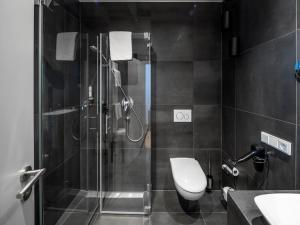Koupelna v ubytování acor Boutique Hotel