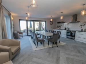 Köök või kööginurk majutusasutuses Voebroch