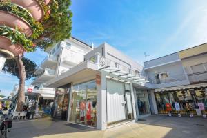 Το κτήριο όπου στεγάζεται  το διαμέρισμα