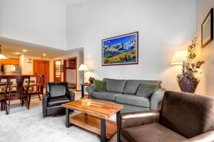 Gallery image of Eagle Springs East 302: Boxelder Suite in Solitude