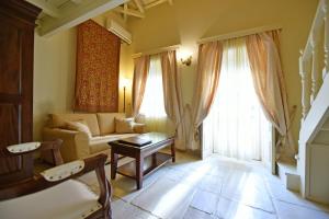 Posedenie v ubytovaní Angelica Traditional Boutique Hotel