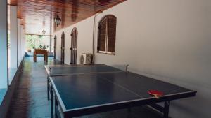 Kemudahan pingpong di Chalés Tia Nastácia atau berdekatan