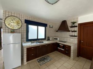 Kuchyň nebo kuchyňský kout v ubytování CALIMA Holiday House