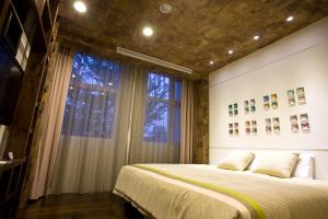 Gallery image of Zhi Da Craft Service Guest House in Caotun