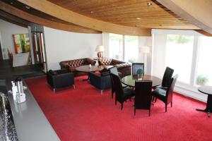Posezení v ubytování Støren Hotel