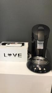 La Pause du Sentier的咖啡和沏茶工具