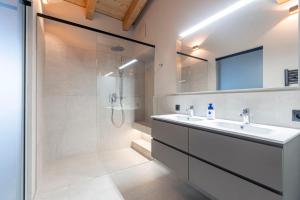 Kúpeľňa v ubytovaní Chalet 149 Westendorf by ALPS RESORTS