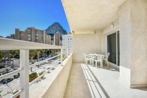 Balkon lub taras w obiekcie Homeincalpe Apolo XVI 2-3-14