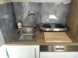 Super Apartments #1 mit Terrasse, #3 mit Aussicht und #7 mit Fernblick nahe Aachenにあるキッチンまたは簡易キッチン +84枚の写真