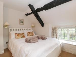 Gallery image of Snowdrop Cottage in Sherborne