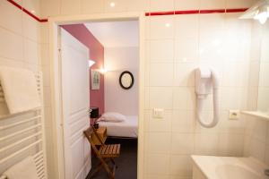 Ванная комната в Lyo Hôtel - Centre Lyon Perrache