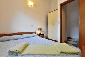 Fotografia z galérie ubytovania Apartment in Duce with sea view, balcony, air conditioning, WiFi 5063-2 v destinácii Duće