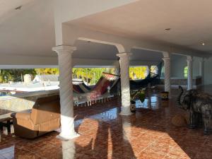 Restaurace v ubytování Casa Gajah Hotel Cuyo + 37 fotografií