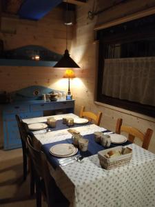 Hotel rural reina Berta的休息区