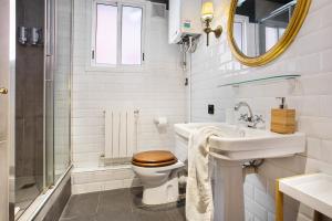 Kúpeľňa v ubytovaní Stay U-nique Apartments Carretes + 16 fotografií