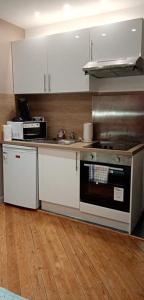 Una cocina o cocineta en Rouen hyper centre ville Palais de Justice