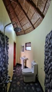 Gallery image of Lake Nyamirima cottages in Fort Portal