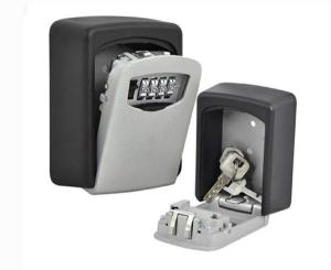 a locking adapter with a key in it at Lemas 1001 in Ajman 