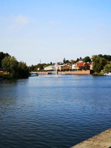 ハーフェルベルクにあるHavelberg Ferien Apartments HCRの背景水大