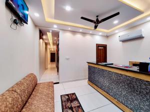 Imagen de la galería de Perfectstayz Value Dwarkesh - Hotel Near Haridwar Railway station, en Haridwar