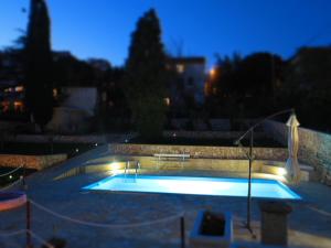 Bazén v ubytování Holiday home Villa Mare nebo v jeho okolí