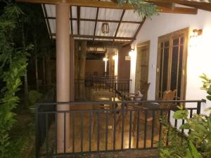 Restoran või mõni muu söögikoht majutusasutuses Max Safari Villa
